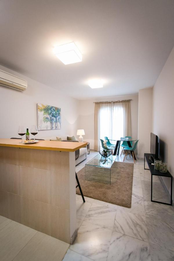 Holidays2Malaga Pena Parking & French Balcony & Smart Tv Εξωτερικό φωτογραφία