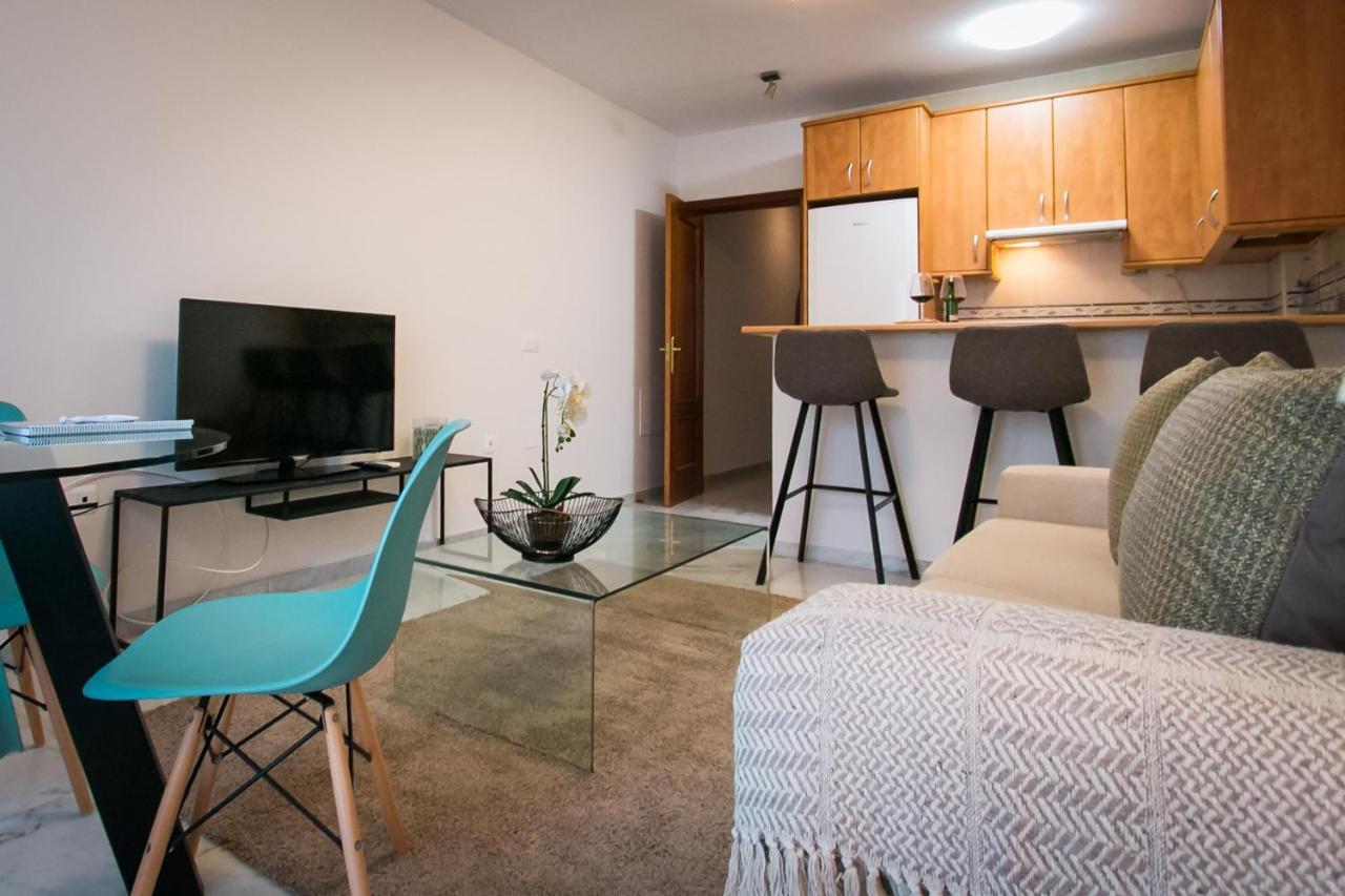 Holidays2Malaga Pena Parking & French Balcony & Smart Tv Εξωτερικό φωτογραφία