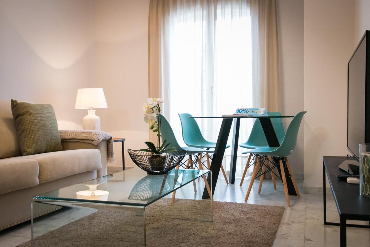 Holidays2Malaga Pena Parking & French Balcony & Smart Tv Εξωτερικό φωτογραφία